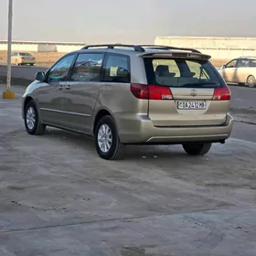 Toyota Sienna 2005