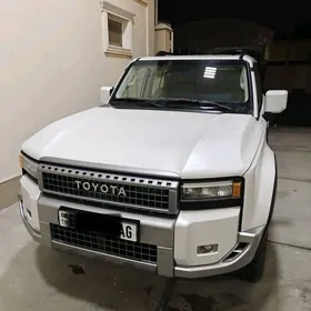 Toyota Land Cruiser Prado 2025