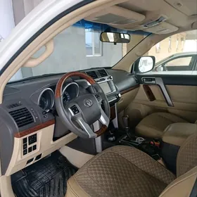 Toyota Land Cruiser Prado 2015