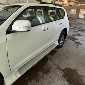 Toyota Land Cruiser Prado 2012