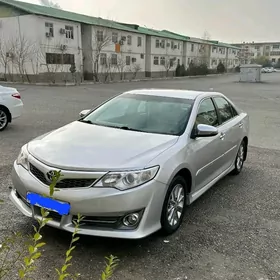 Toyota Camry 2013