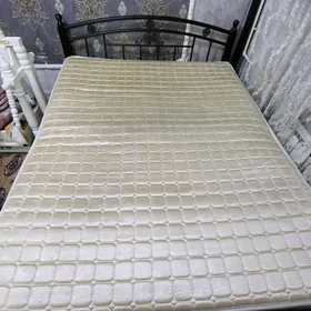 Spalny krowat 2 adamlyk