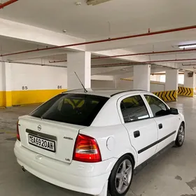 Opel Astra 2001