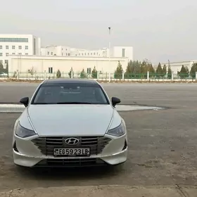 Hyundai Sonata 2022