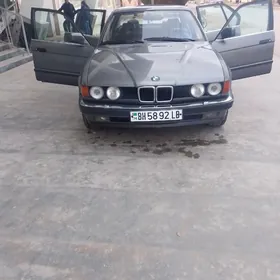 BMW 7 Series 1990