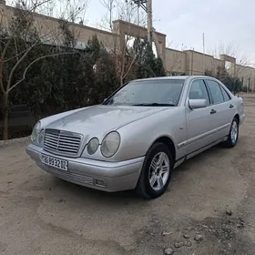 Mercedes-Benz 230E 1996