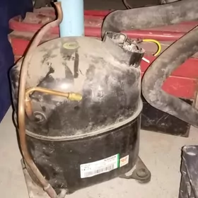 Kompresor holodilnik