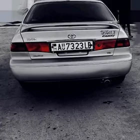 Toyota Camry 2000