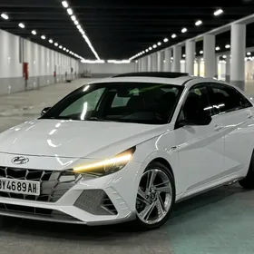 Hyundai Elantra 2021