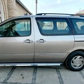 Toyota Sienna 2000