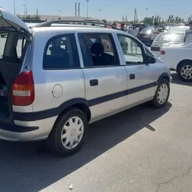 Opel Zafira 2000