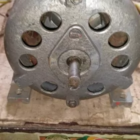 Электро двигатель