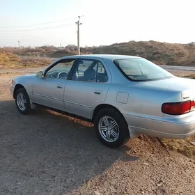 Toyota Camry 1995