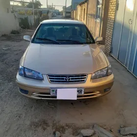 Toyota Camry 2000