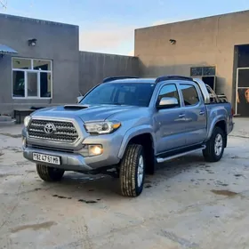 Toyota Tacoma 2018