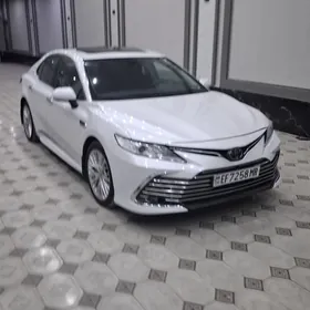 Toyota Camry 2020