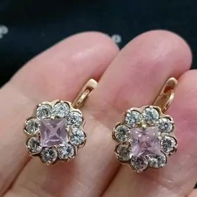 gyzyl gulakalka gadymy