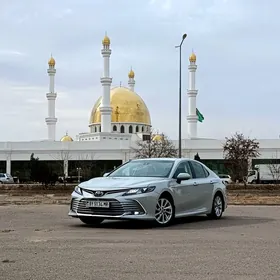 Toyota Camry 2022