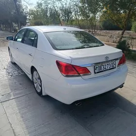 Toyota Avalon 2010