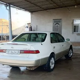 Toyota Camry 1999