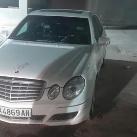 Mercedes-Benz E500 2006