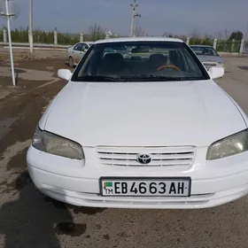 Toyota Camry 1998