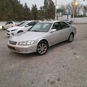 Toyota Camry 2000