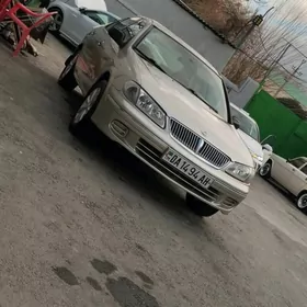 Nissan Sunny 2003