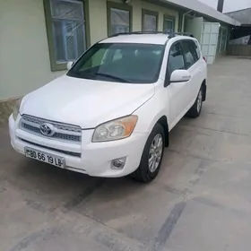 Toyota RAV4 2011
