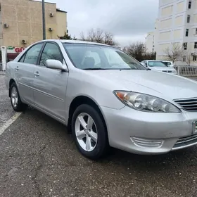 Toyota Camry 2004
