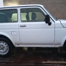 Lada Niva 2008