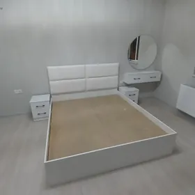 spalny  iki   tumba  ayna