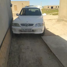 SsangYong Musso 2002