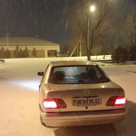 Mercedes-Benz E320 1997