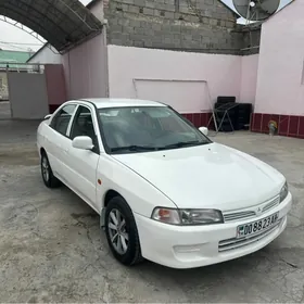 Mitsubishi Lanser 1998