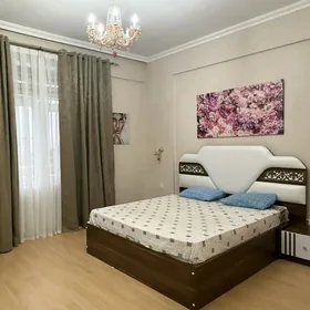 Arenda Jaý Gurtly Liftly