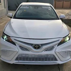 Toyota Camry 2022