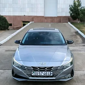 Hyundai Elantra 2022