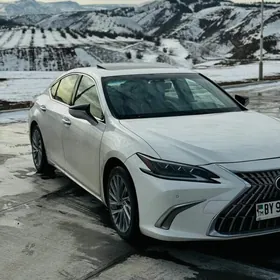 Lexus ES 350 2019
