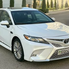 Toyota Camry 2018