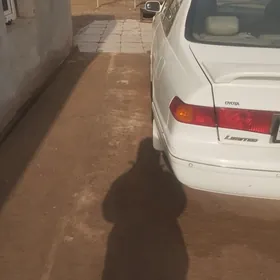 Toyota Camry 1999