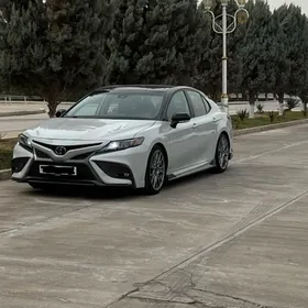 Toyota Camry 2022