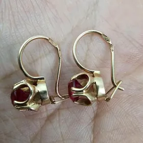 gyzyl gulakhalka. золото.