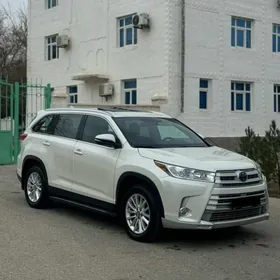 Toyota Highlander 2019