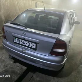 Opel Astra 2003