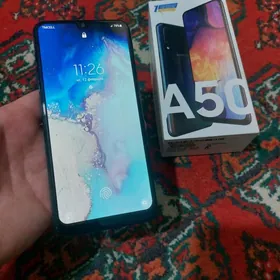 SAMSUNG A50 4.64GB