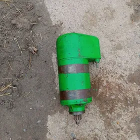 maral kombaynyň we lapata