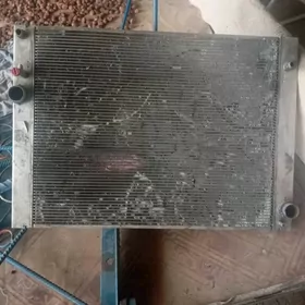 radiyator BMW E60