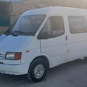 Ford Transit Connect 2009