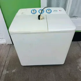 LG kirmashyn polawtomat